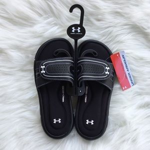 Under Armour Slide Sandals. NWT